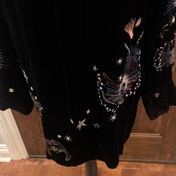 Johnny Was Embroidered Black Velvet Women's Top - Picture 7 of 8